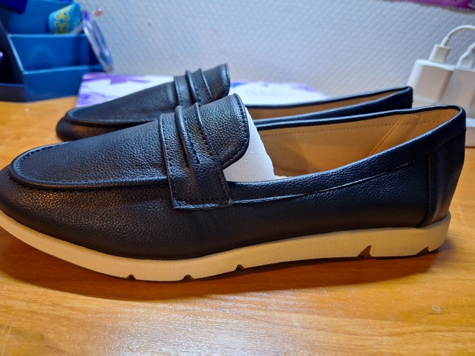 Лоферы новые, кожа