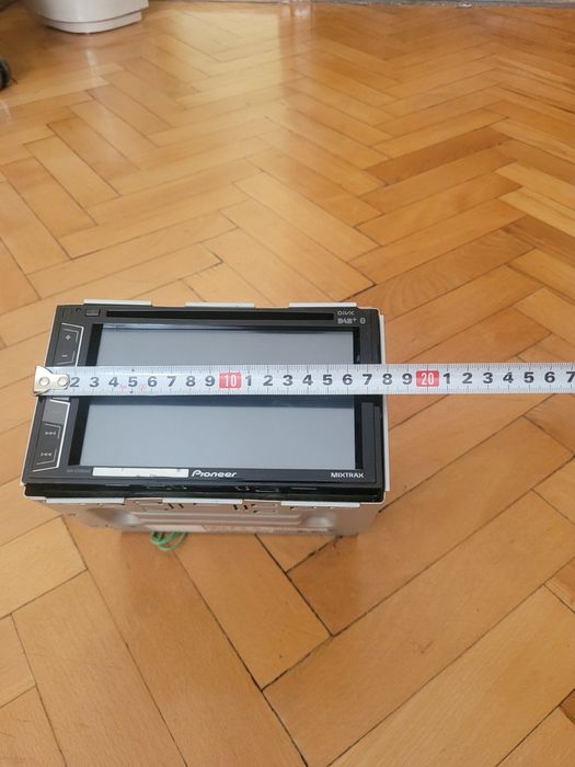 Pioneer аудио система с блутут и задна камера