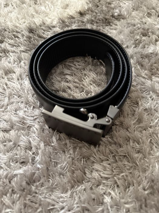 Curea din piele,marca Lacoste