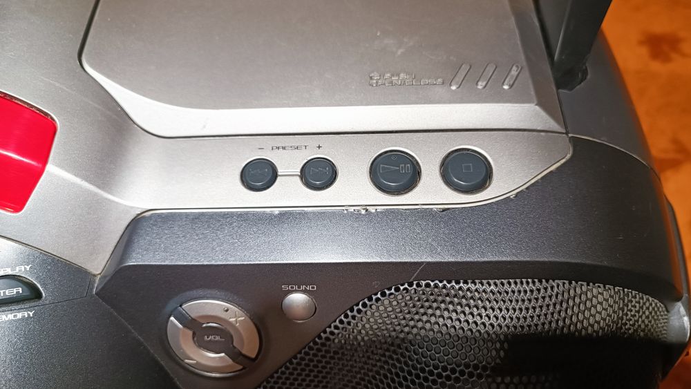 Продам Sony магнитола
