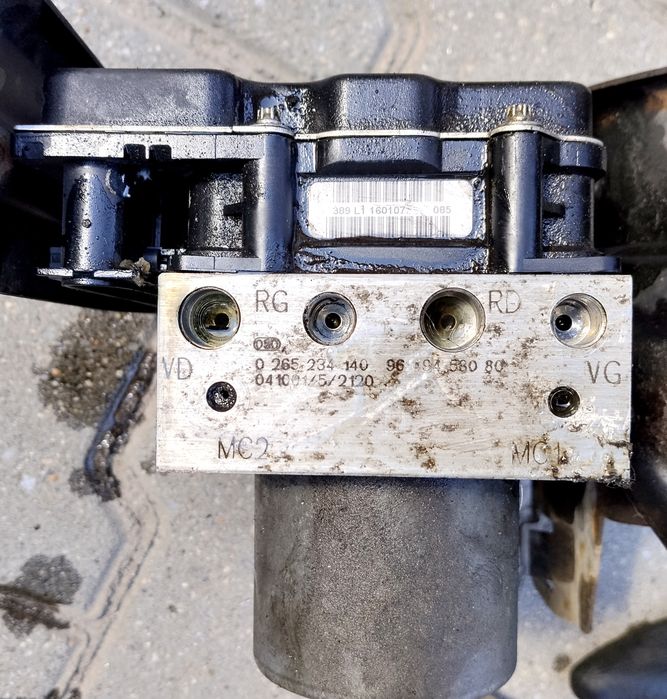 Dezmembrez Peugeot 307 / piese de vanzare