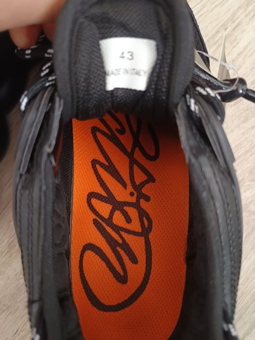 Vând Adidas Versace Chain Reaction