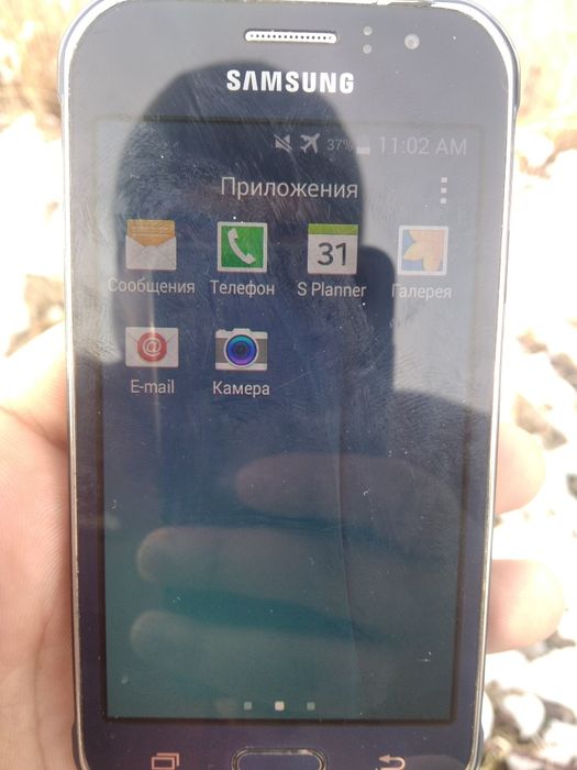 Samsung J1 ACE tinniq ishlatishga aybi yo