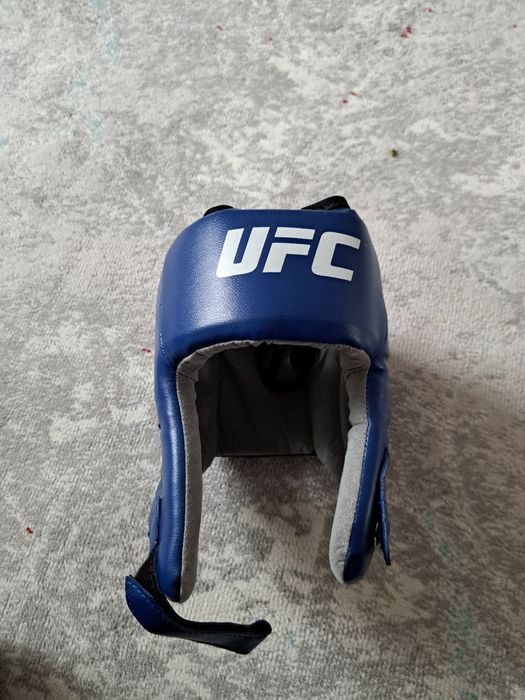 Боксёрский шлем UFC