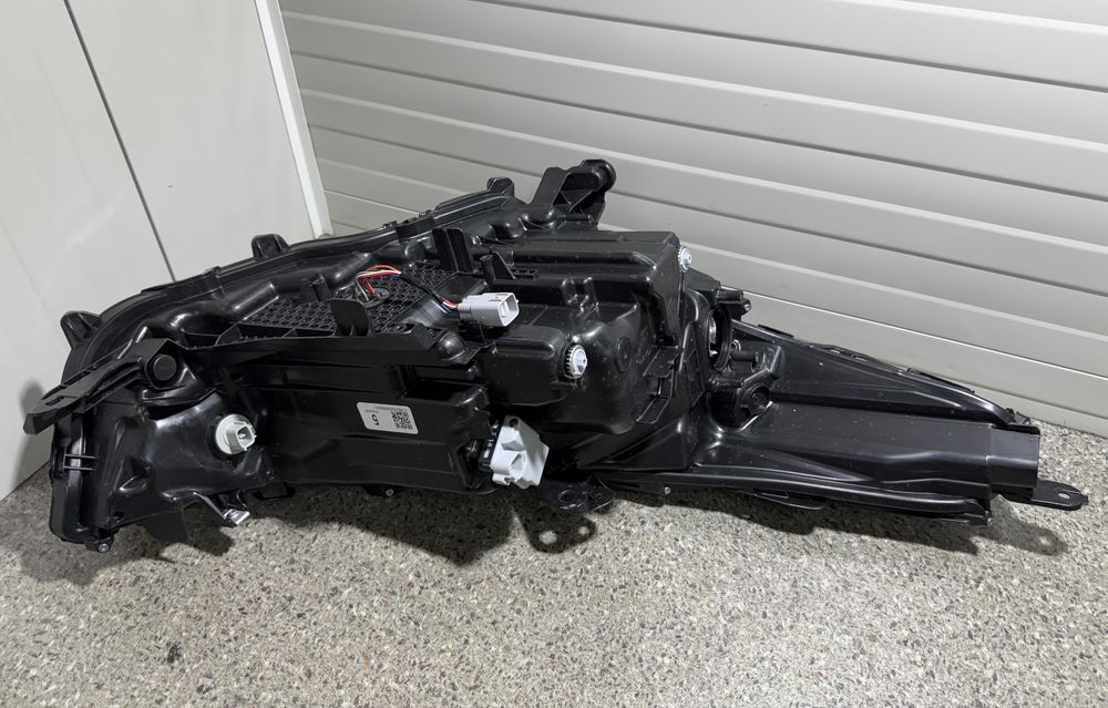 Far stânga  full led Toyota highlander