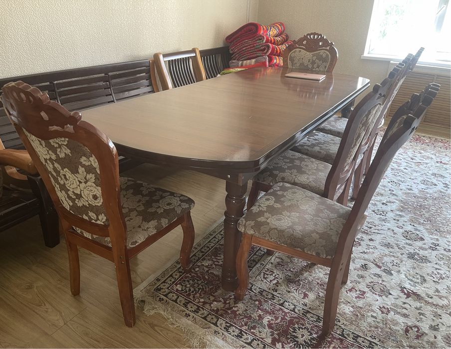 Продам стол со стульями