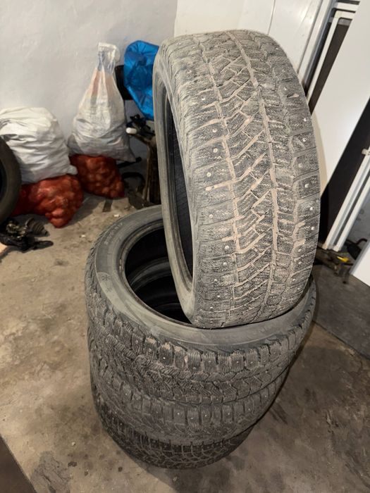 зимние шины бу 215/50 r17