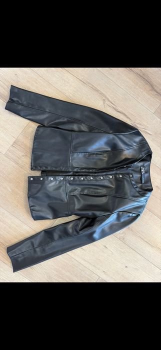 Дамско кожено яке Zara