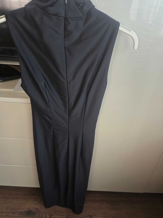 Нова рокла на Dolce i Gabana, от ишлеме