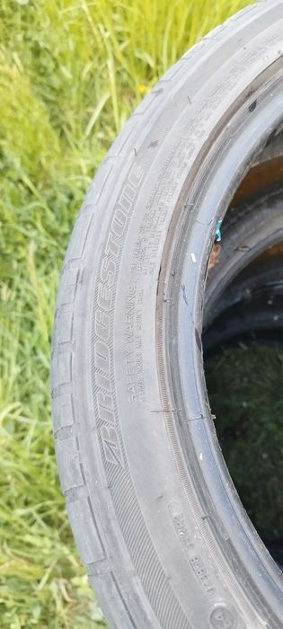 Гуми  225/45/17 bridgestone