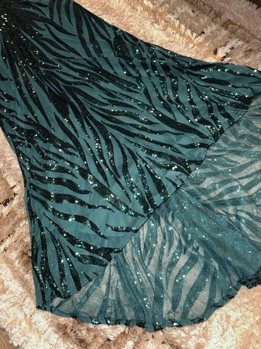 Официална рокля