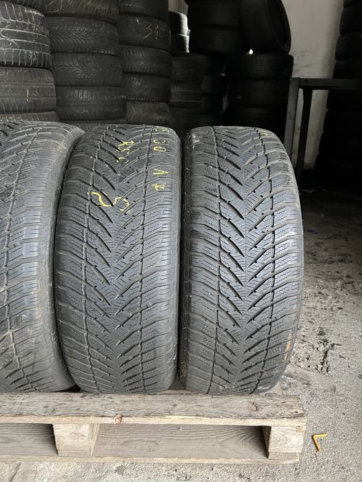 4 anvelope de iarna 205/50/17 goodyear runflat!