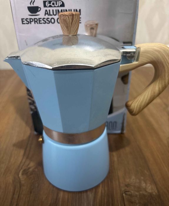 Кофеварка гейзерная из лютого алюминия