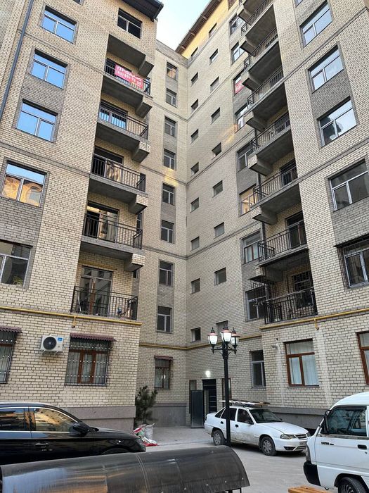 Продаётся 5ти комнатная квартира, дуплекс, улица Махтумкули