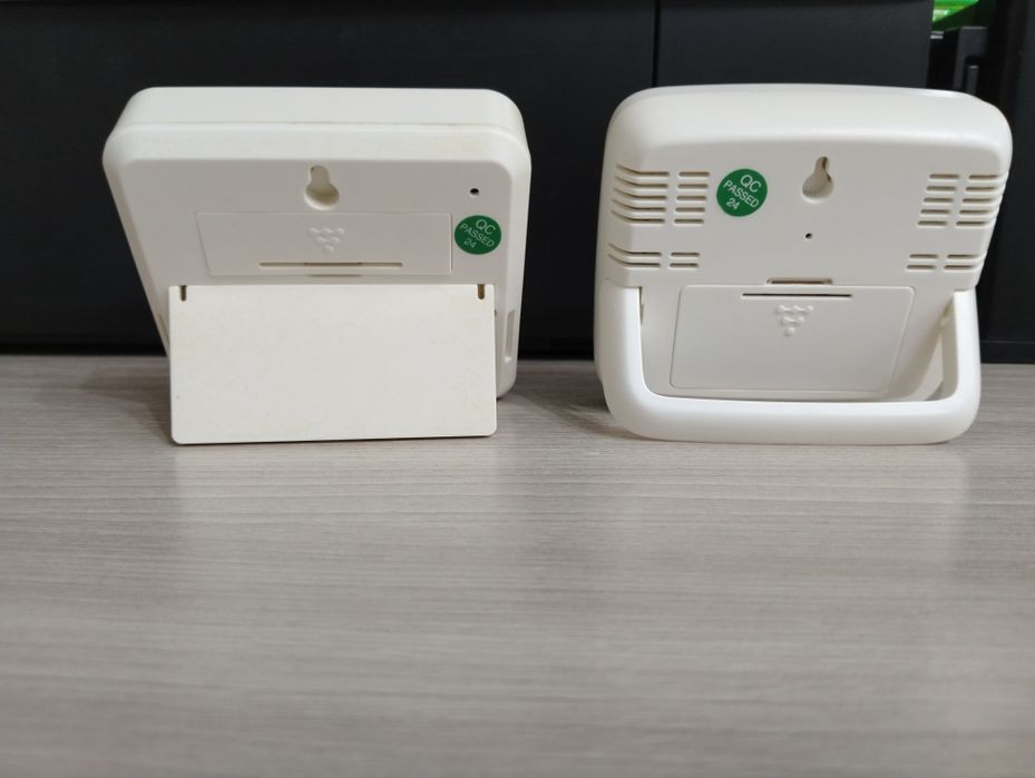 Часы, термометр,  гигрометр