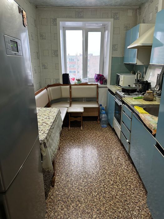 Продам 4х комн кв в р-не 2й школы