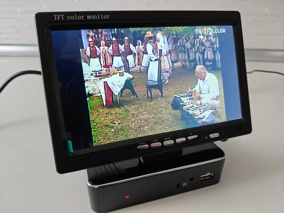 Televizor monitor receiver DVB-T2 cu telecomanda si antena