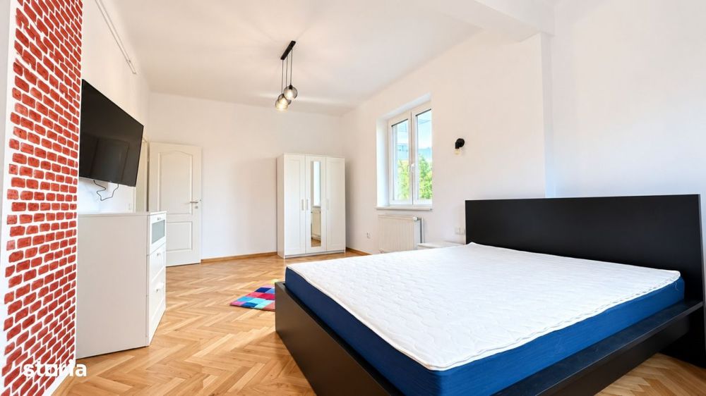 Liniste si intimitate in zona centrala–Apartament in vila, garaj+dem