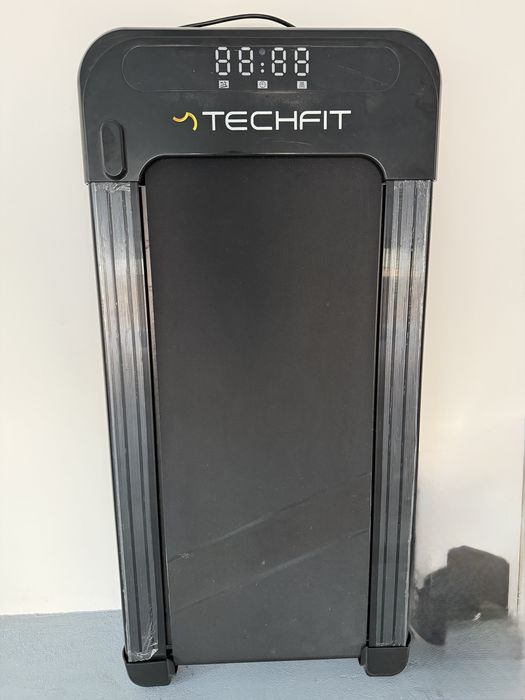 Bandă alergare Tech Fit nouă