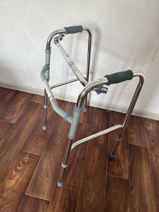 Медицинский ходунок