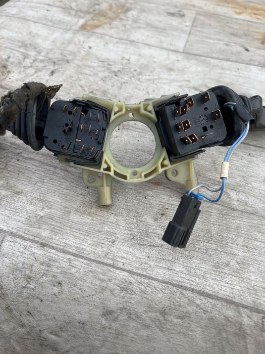 Лост за чистачки и мигачи от Опел Омега Б (1994–2003)