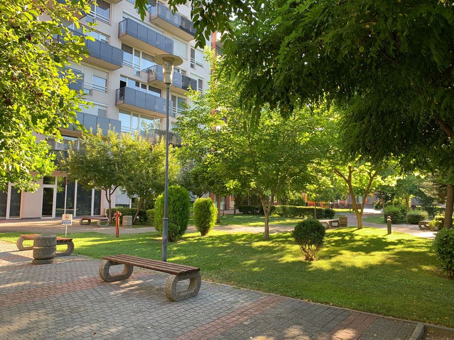 Дава се под наем Двустаен апартамент в Пловдив, Кършияка - 77 кв.м за 578.34 € - Снимка #1