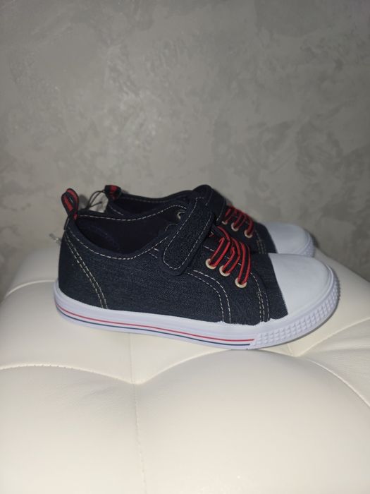 Кроссовки и кеды 31-32р