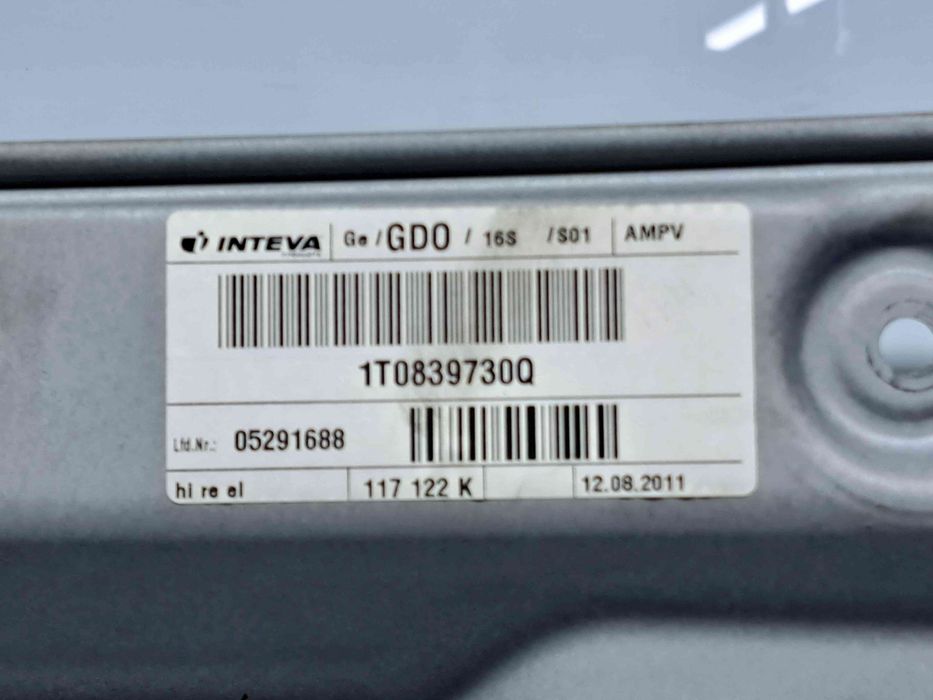 Macara electrica geam dreapta spate Volkswagen Touran II (1T3) [Fabr 2