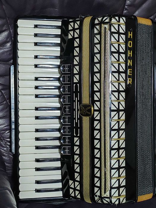 Acordeon HOHNER ATLANTIC III P 120 Basi + Cutie