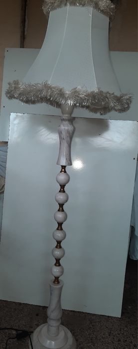 Ретро мраморна самостояща настолна нощна лампа