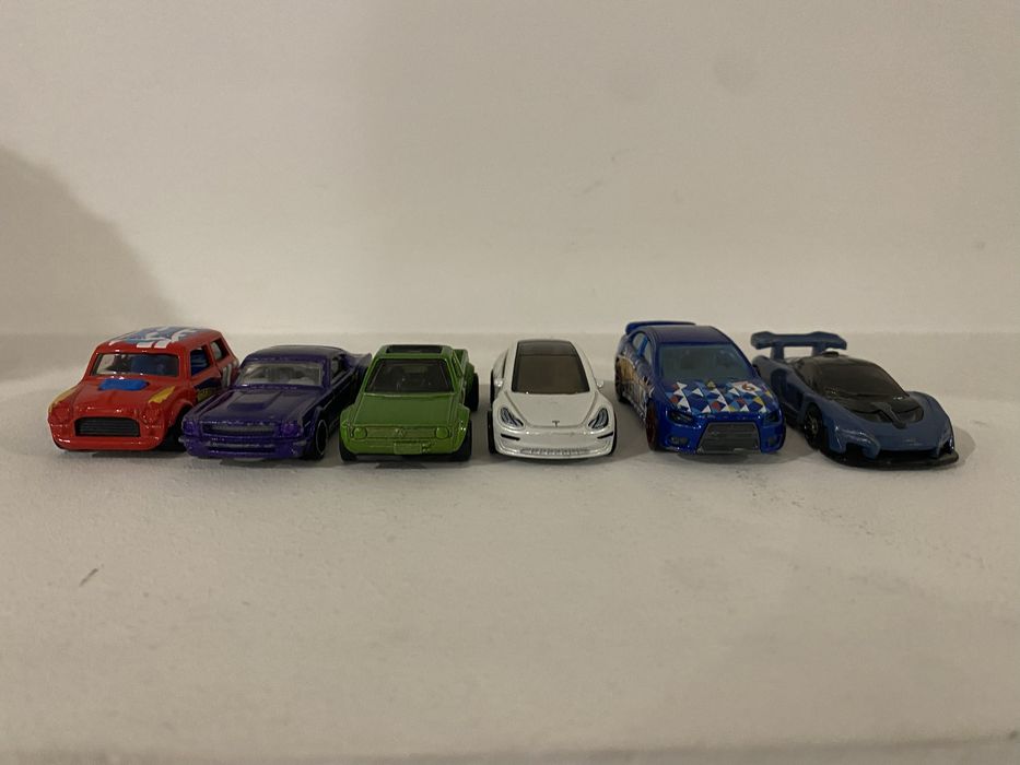 Продам машинки Hot Wheels