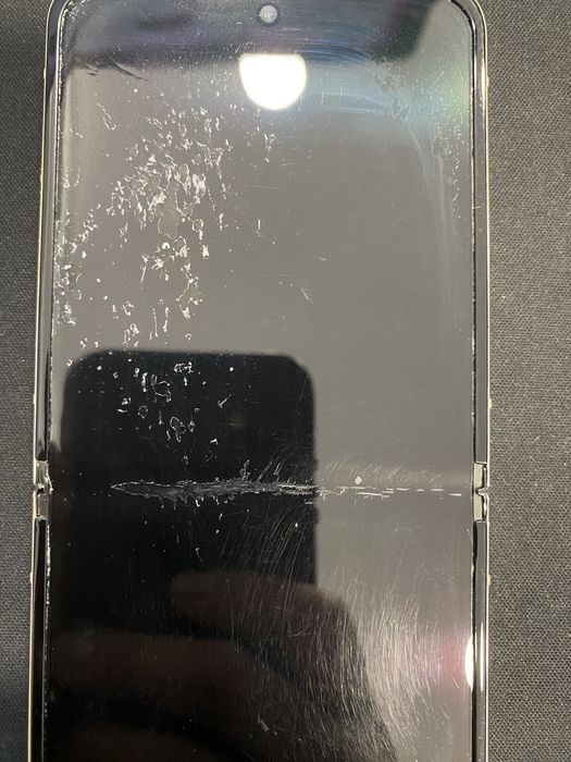 Samsung Z Flip 4 5 G 128 gb Id-ztq976