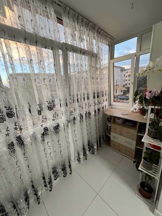 Apartament 3 camere decomandat, 74 mp, etaj 2 – Tecuci