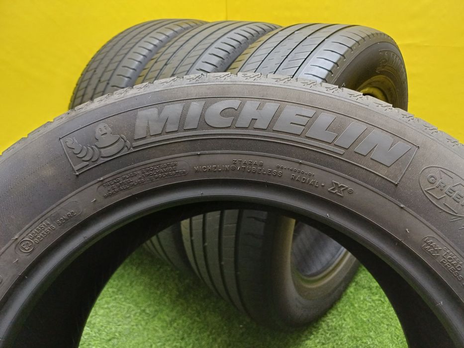 Шины 235/60 R18 Michelin комплект.