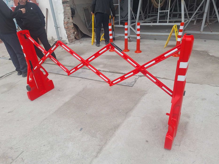 Складной дорожный барьер (гармошка), сигнальное ограждение