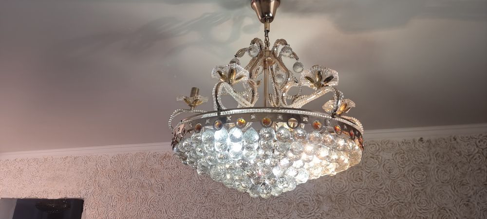 Продам люстры 10 шт одинаковых