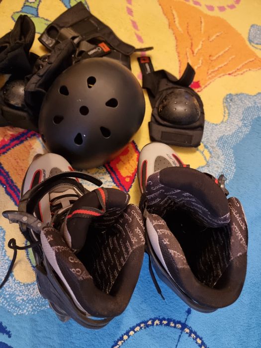 Role cu echipament complet, cască, cotiere, genunchiere