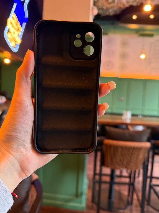 Калъф за iPhone 12