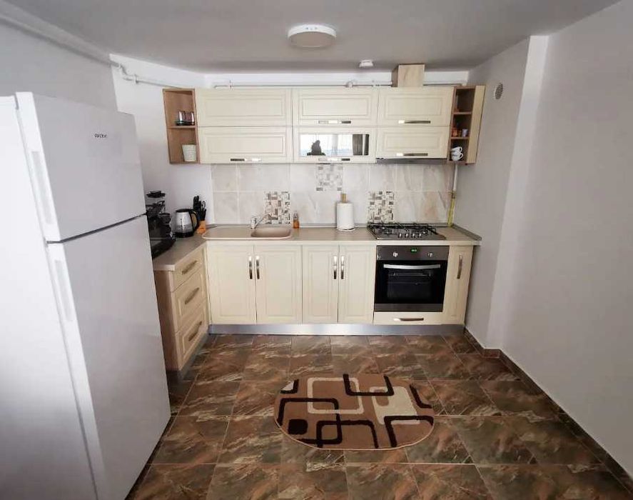 Дава се под наем Двустаен апартамент в Пловдив, Южен - 65 кв.м за 280.5 € - Снимка #4