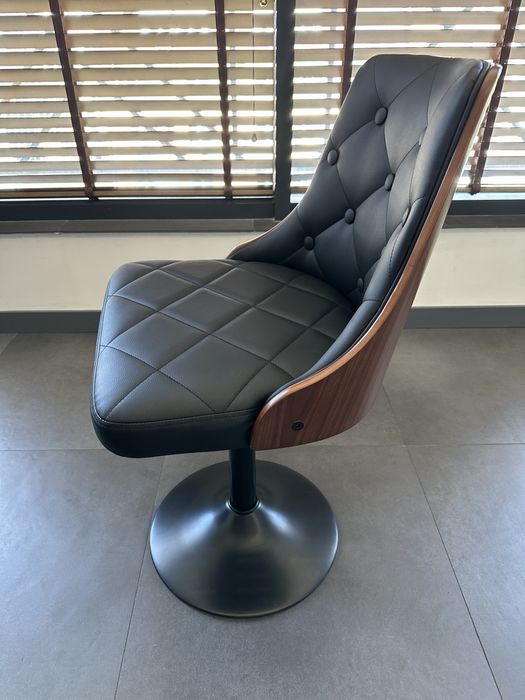 Стол с кръгла основа Boston-2г гаранция и безплатна доставка до офис