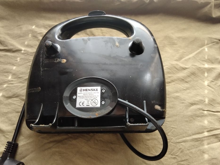 Домашна скара за сандвичи и за палачинки и гофрети