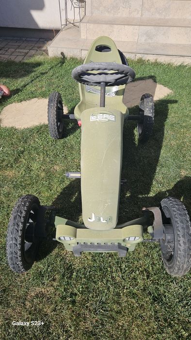 Kart Berg Jeep pentru copii intre 4-10 ani