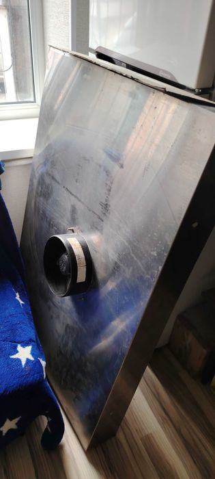 Продаётся вытяжка нержавейка