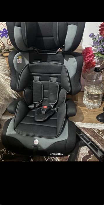 Scaun auto Leona