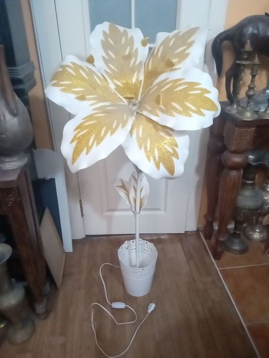 Супер торшер за бесценок. Не упустите