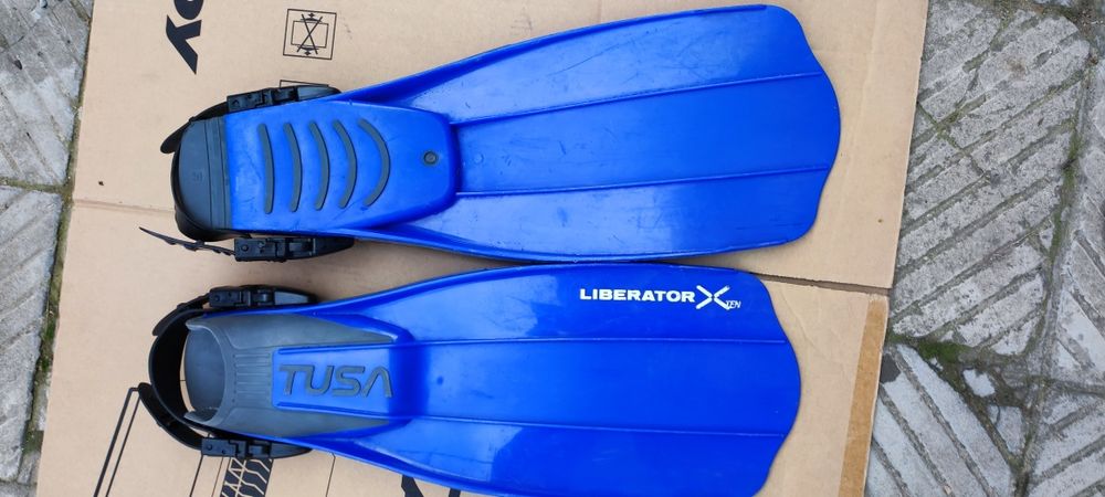 плавници 42.43  46-47 ,маска,шнорхел SEAC SUB , Креси ,Марес ,Бюша Aqu