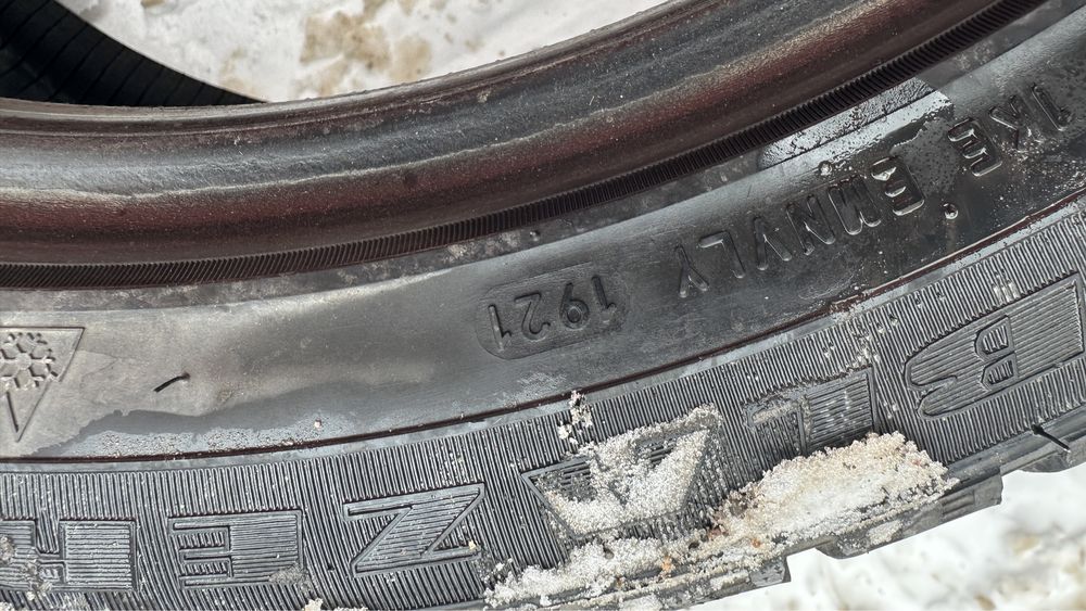 Продаю зимнию резину Sailun