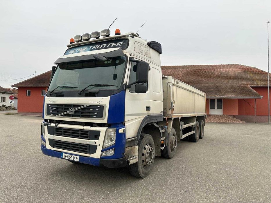 Vând  Volvo 8*4 basculanta