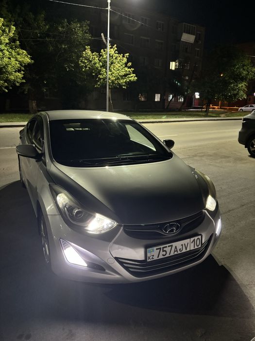 Продам авто Elantra 2014