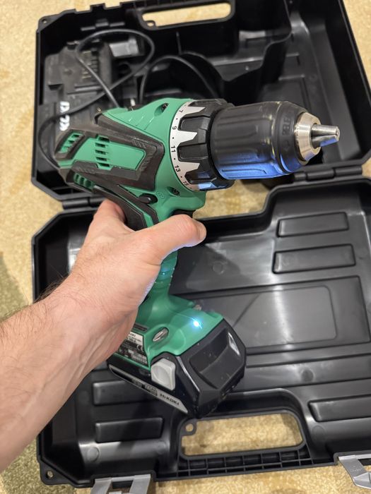 Impecabila - HiKOKI (Hitachi) DS18DJL Masina de gaurit si insurubat